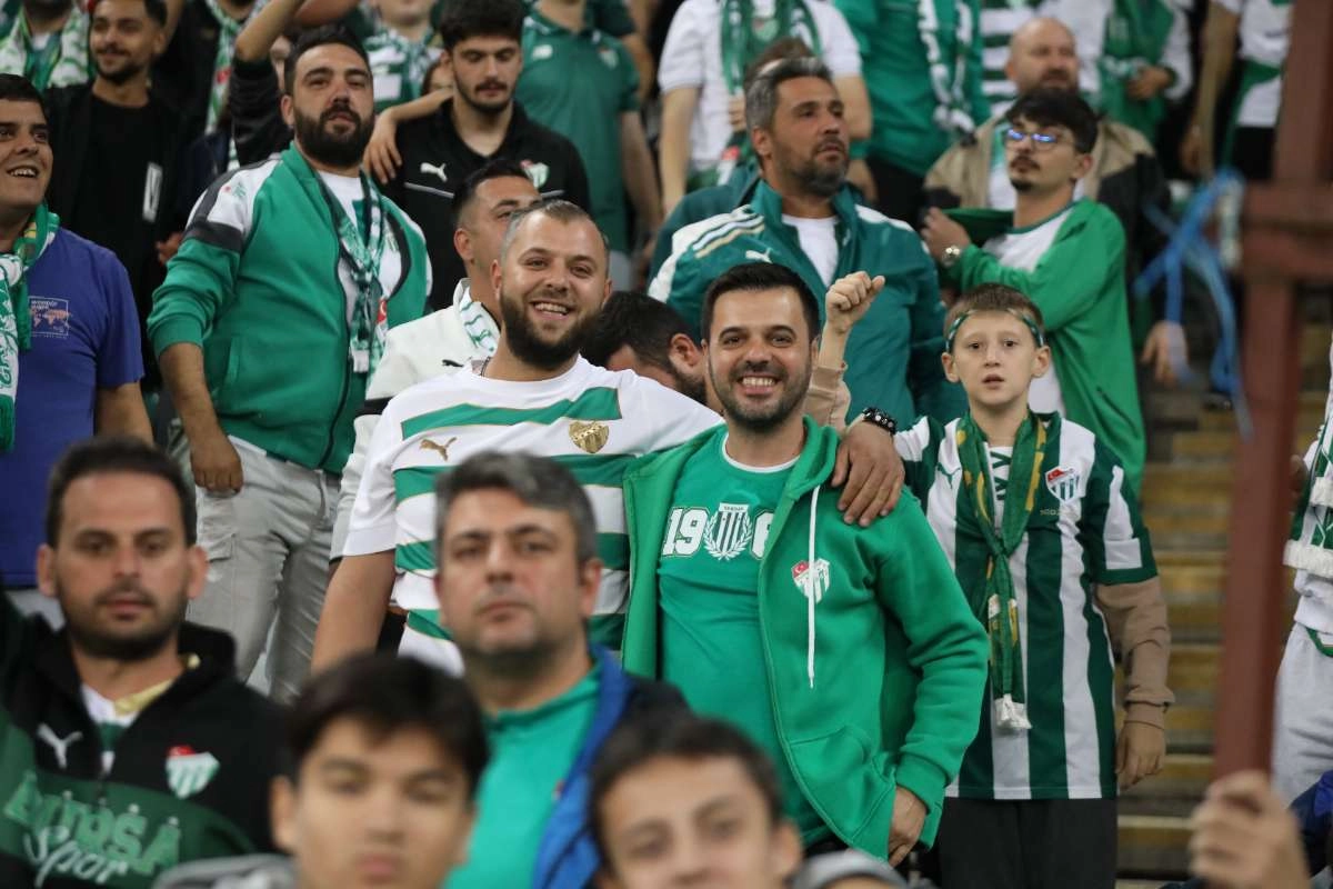 (FOTO GALERİ) Bursaspor-Isparta 32 Spor Taraftar Fotoğrafları-1