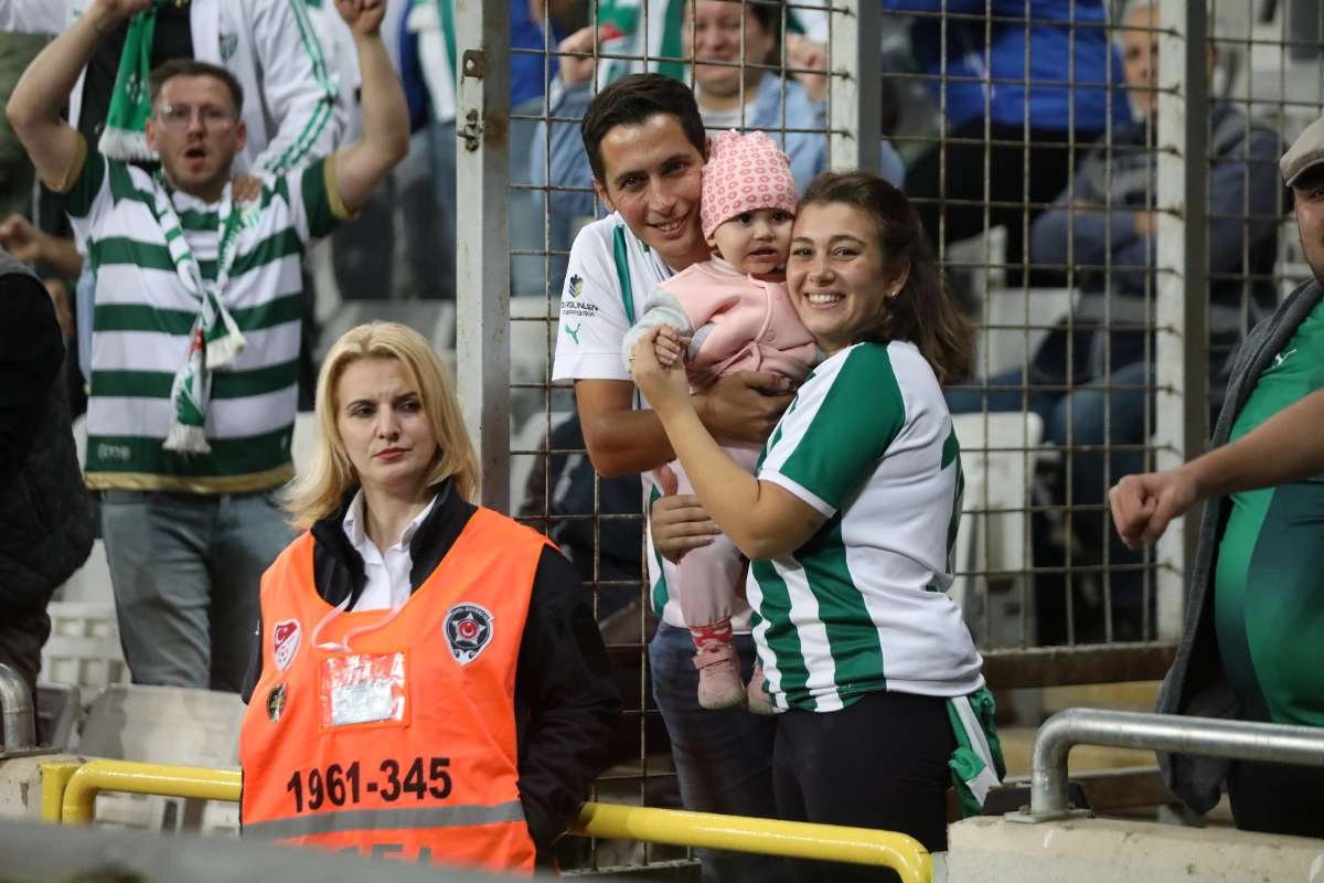 (FOTO GALERİ) Bursaspor-Isparta 32 Spor Taraftar Fotoğrafları-1