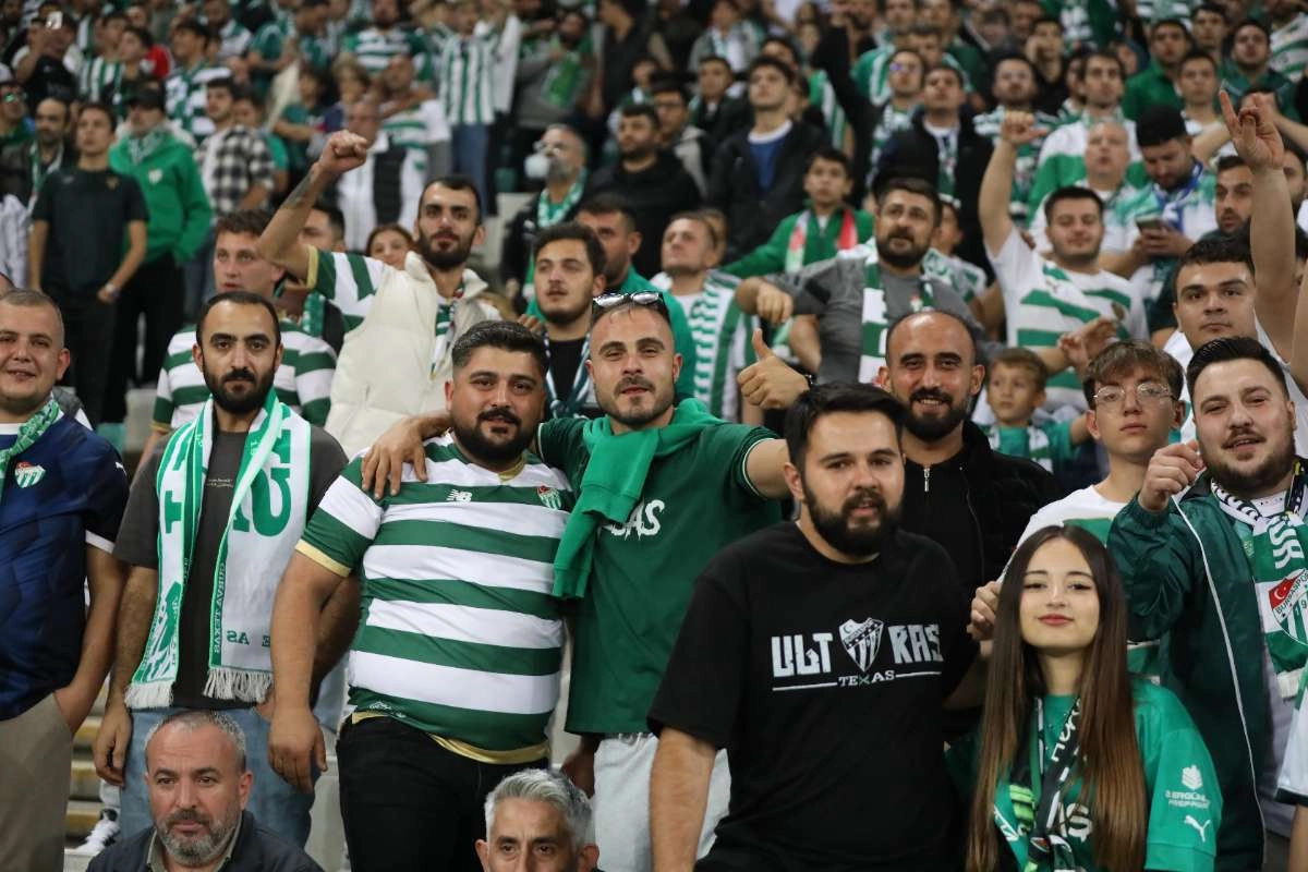 (FOTO GALERİ) Bursaspor-Isparta 32 Spor Taraftar Fotoğrafları-1