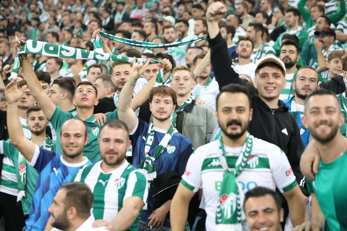 (FOTO GALERİ) Bursaspor-Isparta 32 Spor Taraftar Fotoğrafları-1