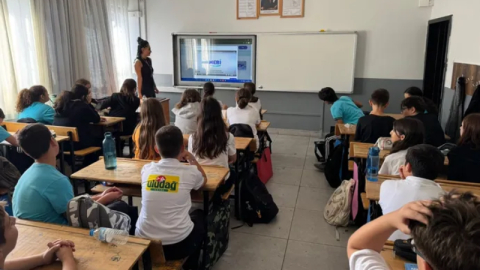 MEBİ Platformu Bursa'daki okullarda eş zamanlı tanıtıldı