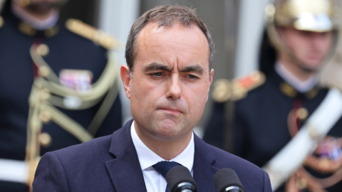 Fransa’da 26 gün görevde kalan Başbakan Lecornu istifa etti