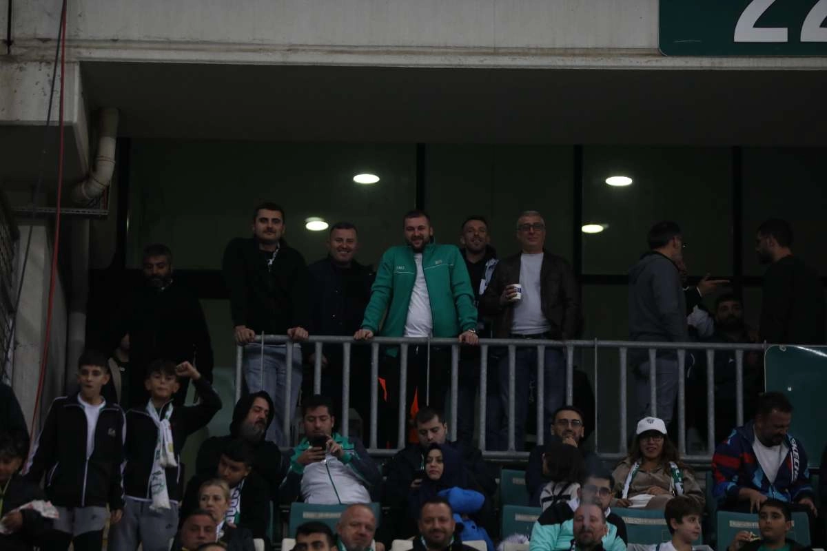 (FOTO GALERİ) Bursaspor-Menemen FK Taraftar Fotoğrafları-1