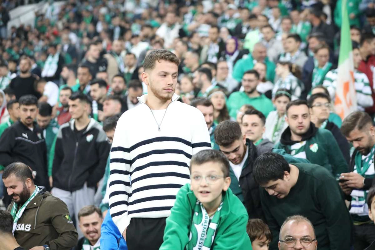 (FOTO GALERİ) Bursaspor-Menemen FK Taraftar Fotoğrafları-1