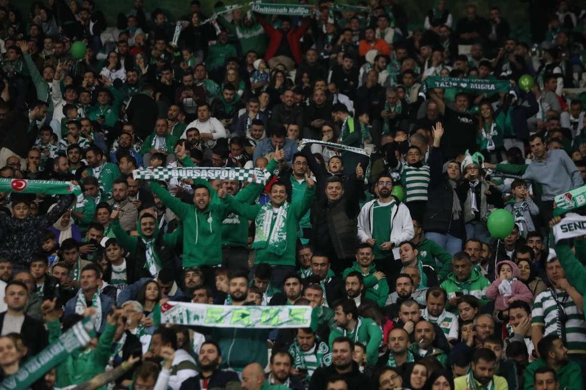 (FOTO GALERİ) Bursaspor-Menemen FK Taraftar Fotoğrafları-1