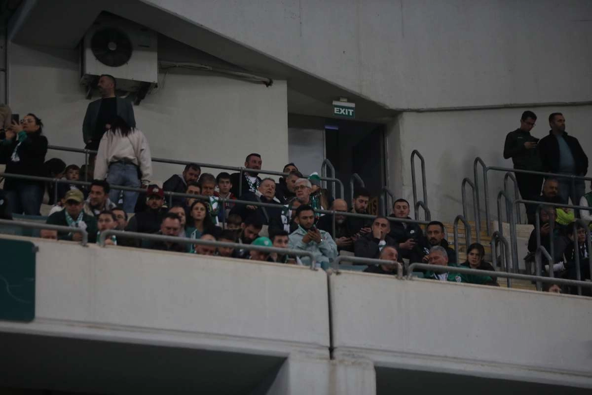 (FOTO GALERİ) Bursaspor-Menemen FK Taraftar Fotoğrafları-1