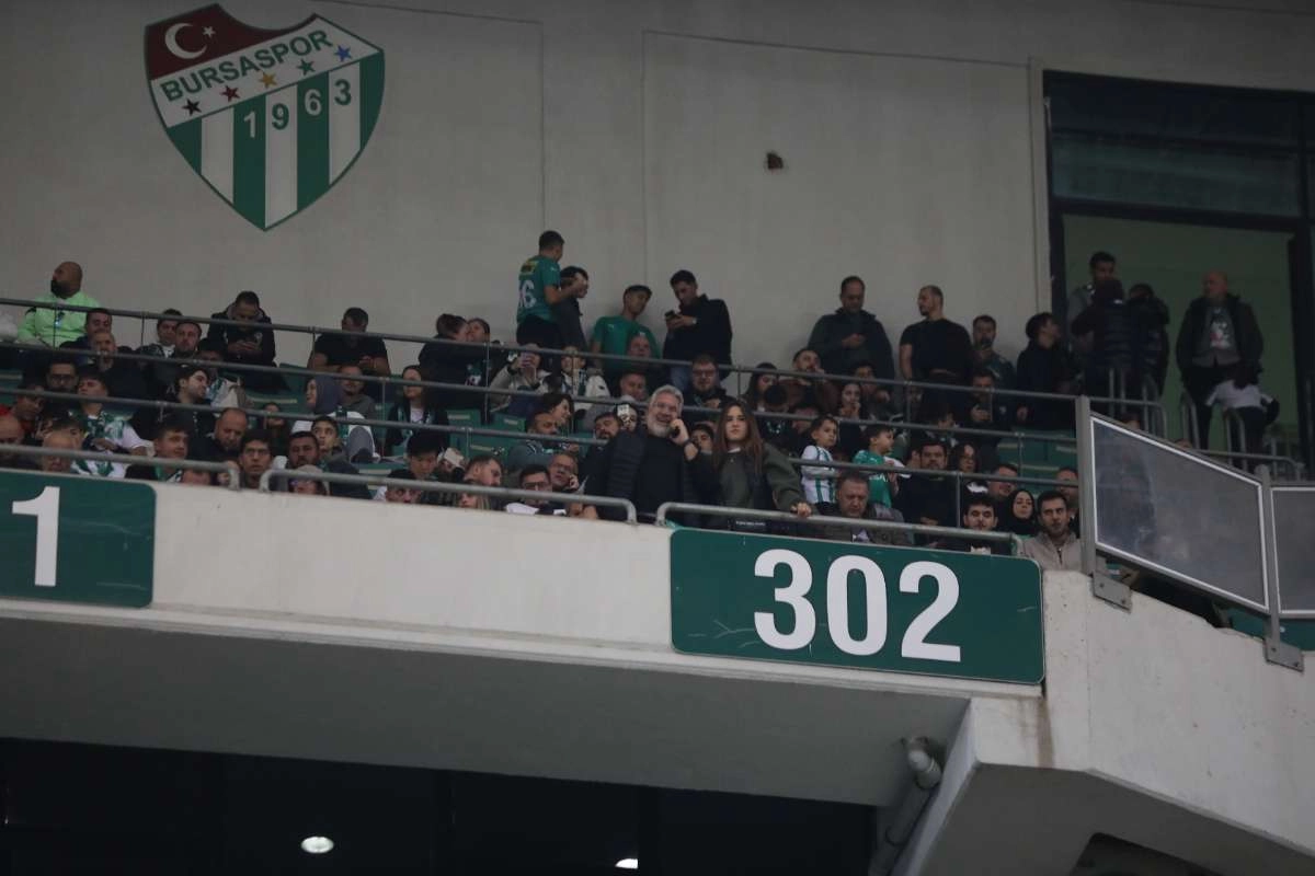 (FOTO GALERİ) Bursaspor-Menemen FK Taraftar Fotoğrafları-1