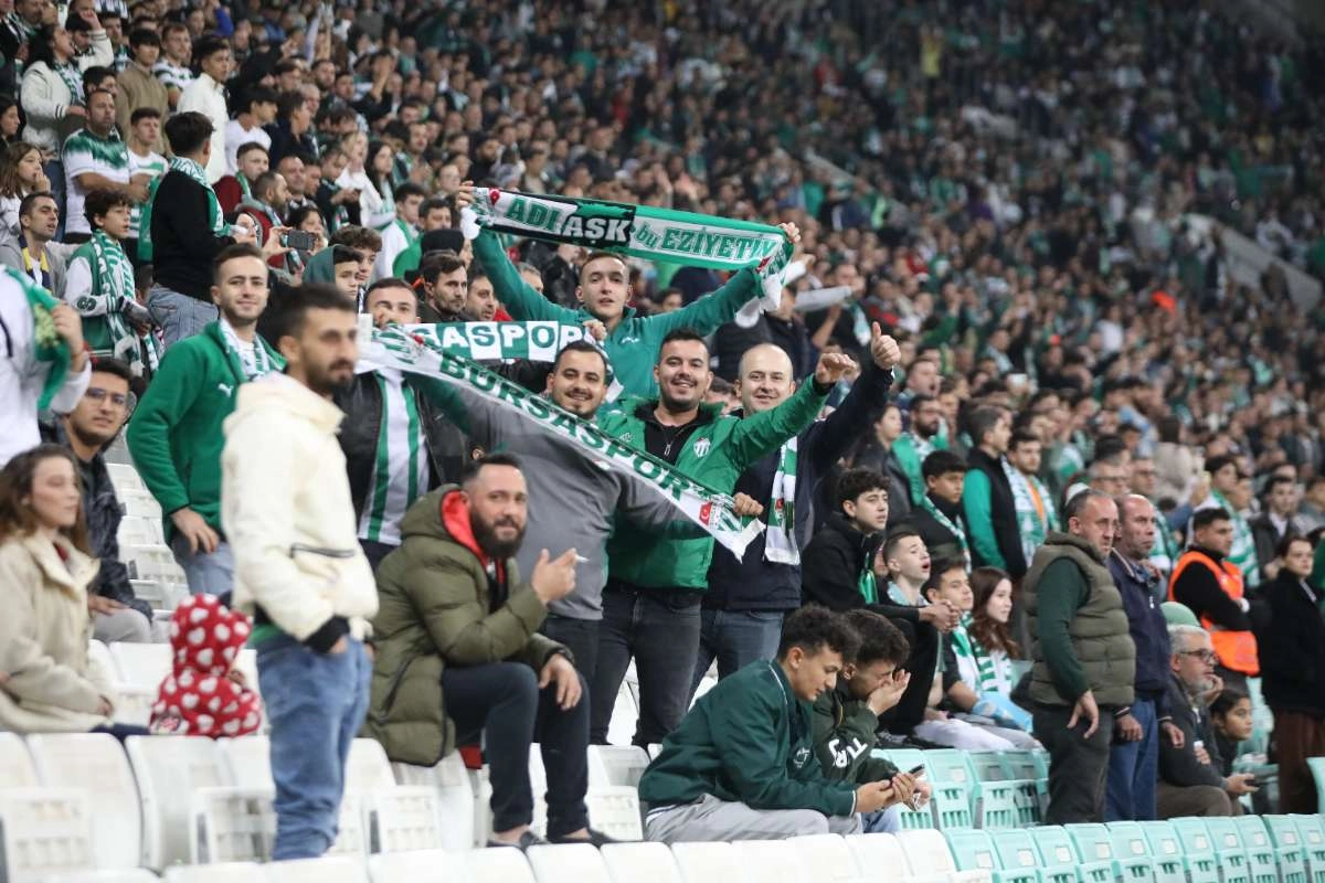 (FOTO GALERİ) Bursaspor-Menemen FK Taraftar Fotoğrafları-2
