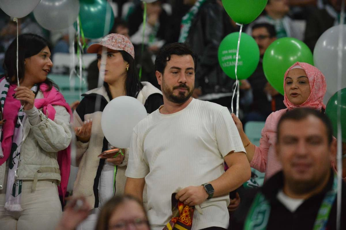 (FOTO GALERİ) Bursaspor-Menemen FK Taraftar Fotoğrafları-3