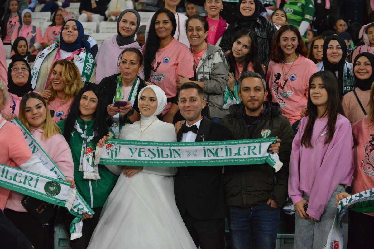 (FOTO GALERİ) Bursaspor-Menemen FK Taraftar Fotoğrafları-3