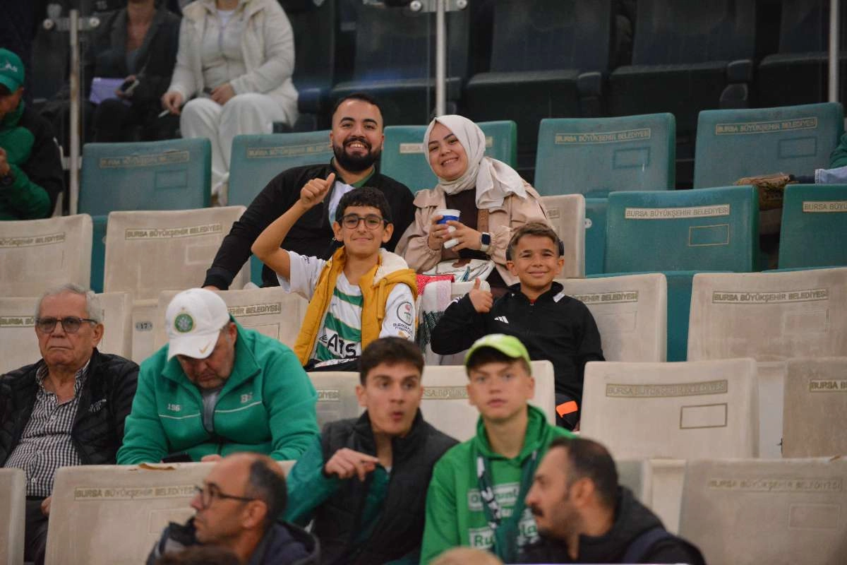 (FOTO GALERİ) Bursaspor-Menemen FK Taraftar Fotoğrafları-3
