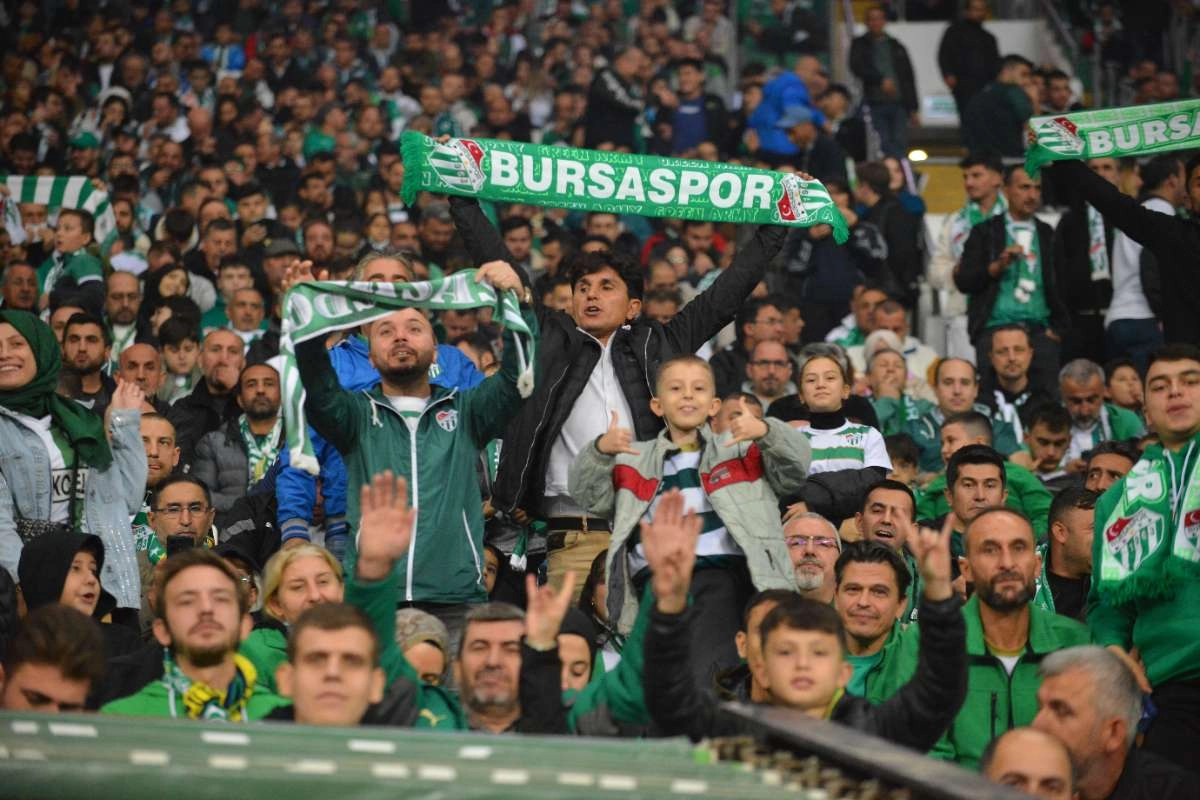 (FOTO GALERİ) Bursaspor-Menemen FK Taraftar Fotoğrafları-3