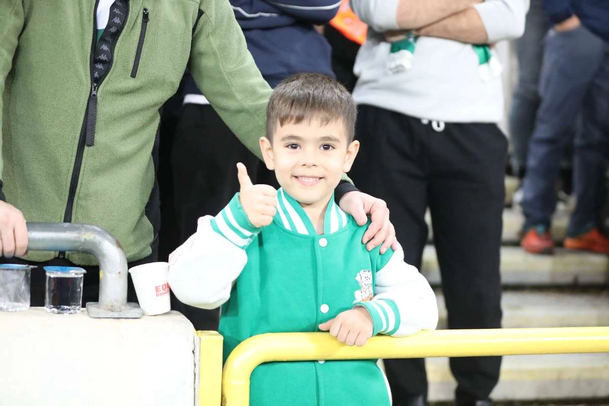 (FOTO GALERİ) Bursaspor-Menemen FK Taraftar Fotoğrafları-2