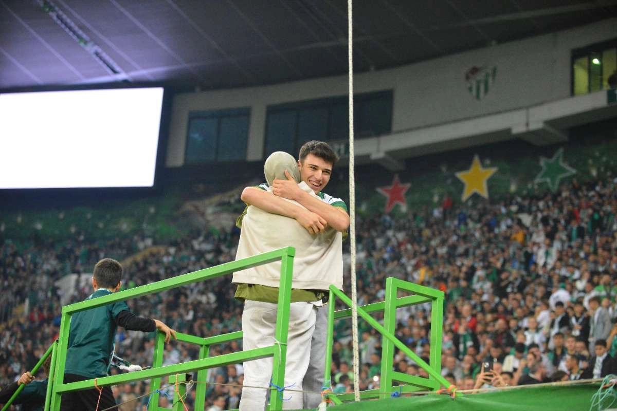 (FOTO GALERİ) Bursaspor-Menemen FK Taraftar Fotoğrafları-3
