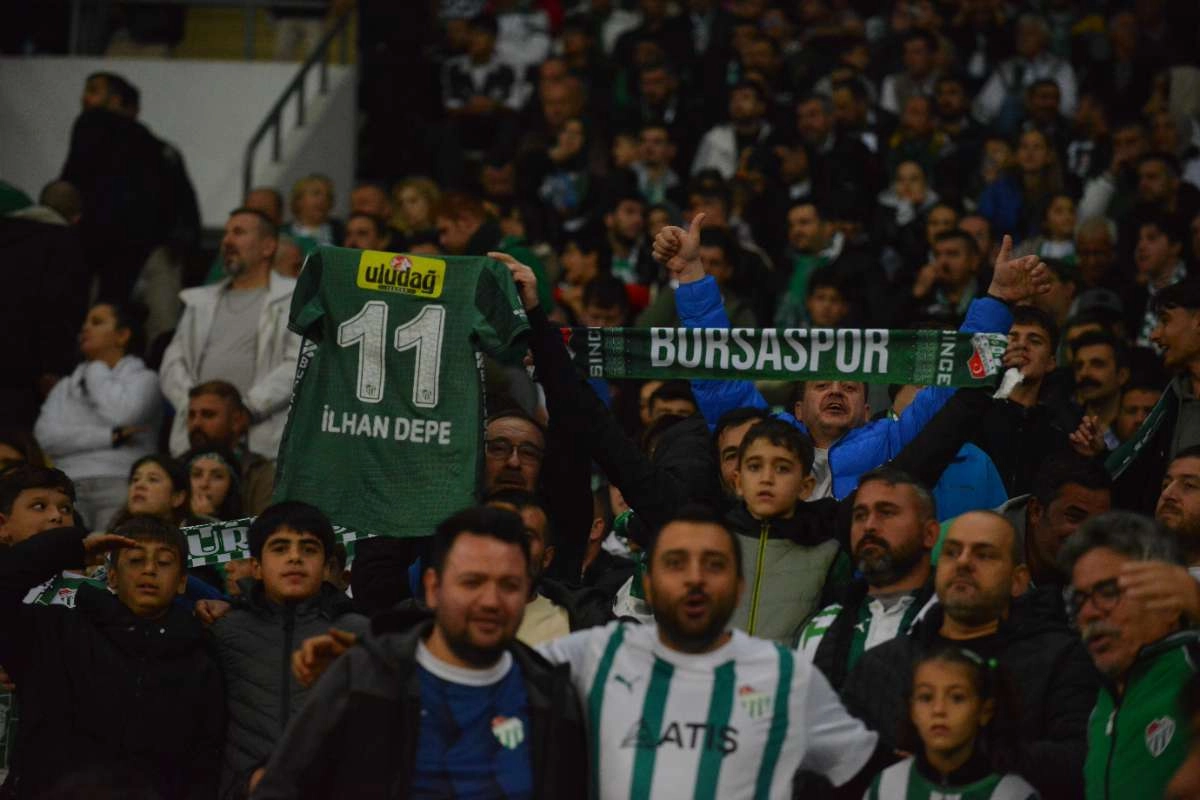 (FOTO GALERİ) Bursaspor-Menemen FK Taraftar Fotoğrafları-3