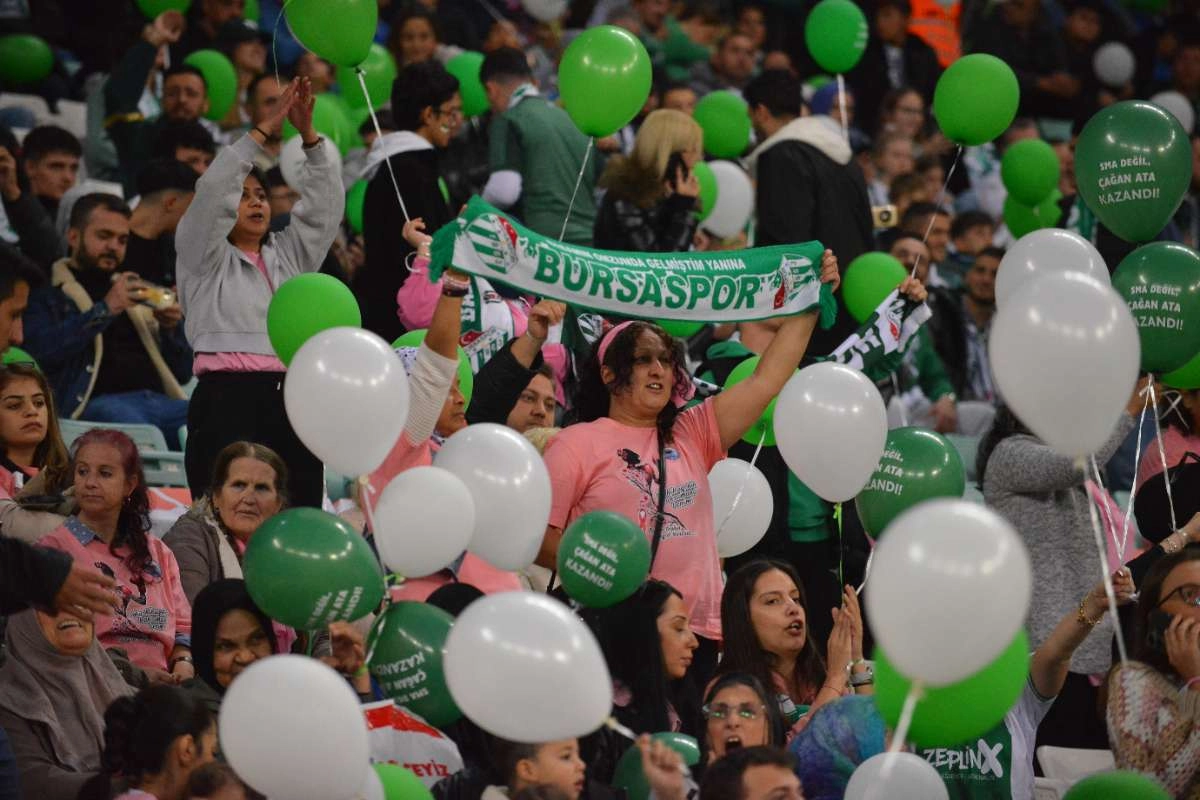 (FOTO GALERİ) Bursaspor-Menemen FK Taraftar Fotoğrafları-3