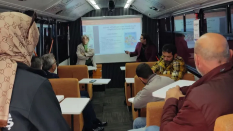 Bursa'da otobüs şoförlerine farkındalık eğitimi