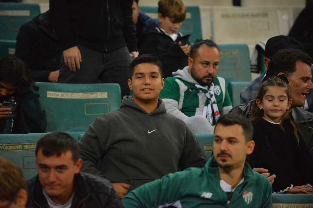 (FOTO GALERİ) Bursaspor-Menemen FK Taraftar Fotoğrafları-3