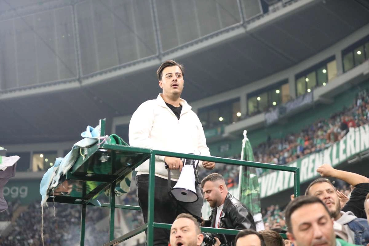 (FOTO GALERİ) Bursaspor-Menemen FK Taraftar Fotoğrafları-2