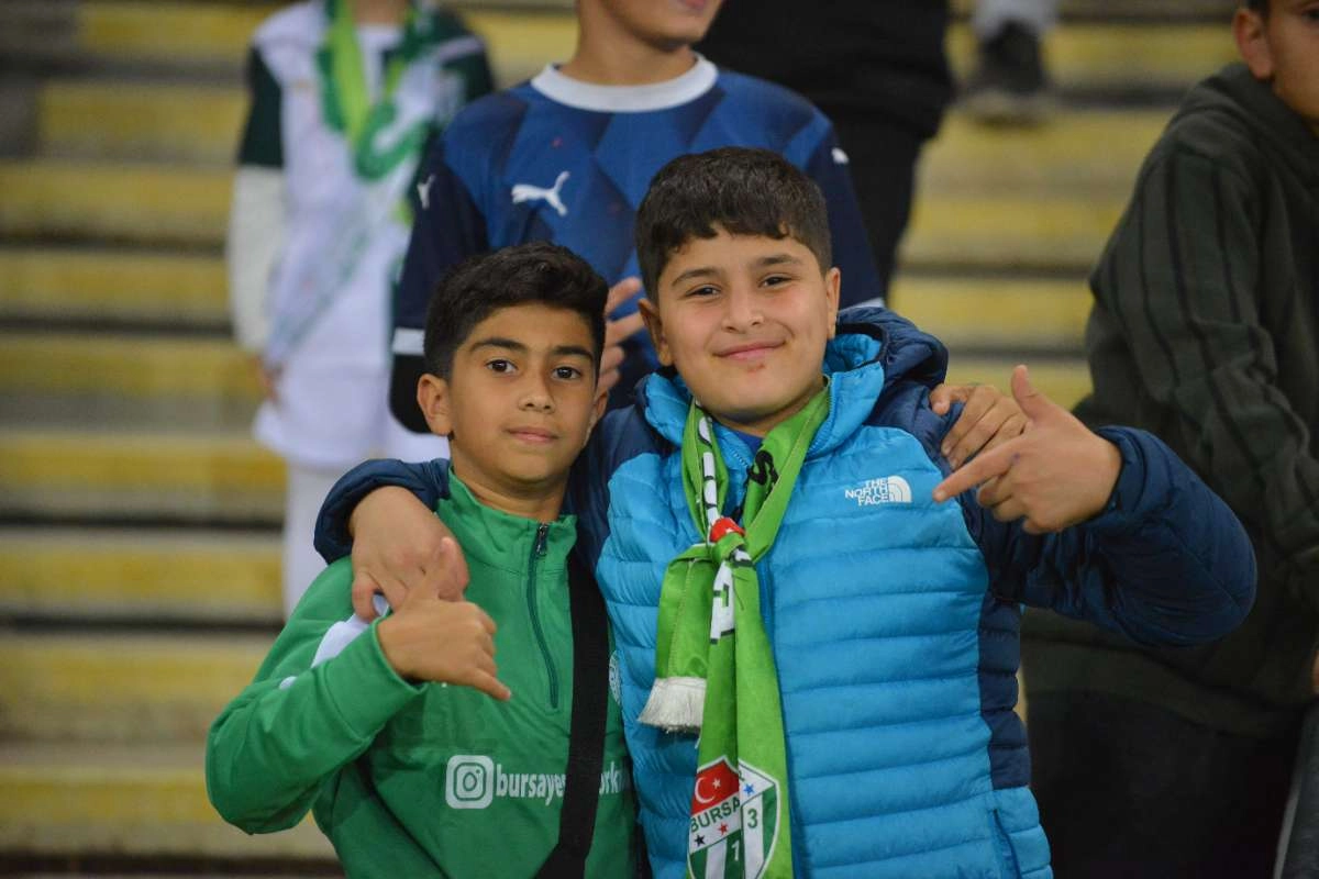 (FOTO GALERİ) Bursaspor-Menemen FK Taraftar Fotoğrafları-3