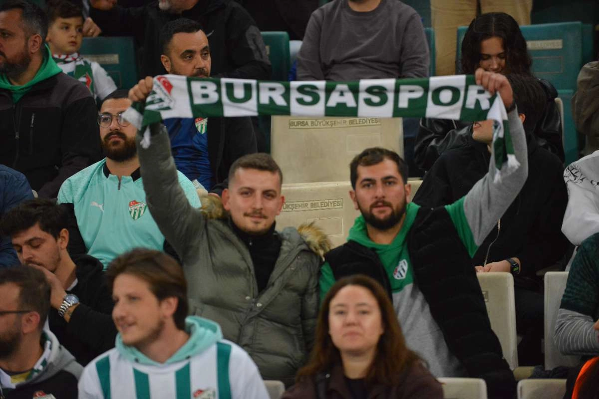 (FOTO GALERİ) Bursaspor-Menemen FK Taraftar Fotoğrafları-3