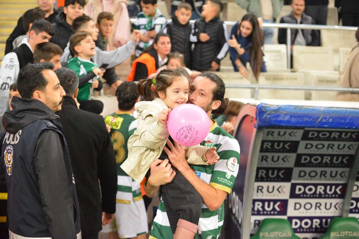 (FOTO GALERİ) Bursaspor-Menemen FK Taraftar Fotoğrafları-3