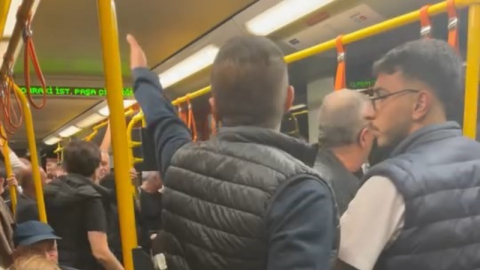 Alkollü olduğu iddia edilen kişi metroyu birbirine kattı