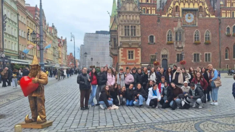 Bursa Nilüferli kız çocukları Polonya’da farklı kültürlerle buluştu