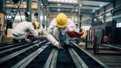 Ücretli çalışan sayısı Ağustos’ta arttı