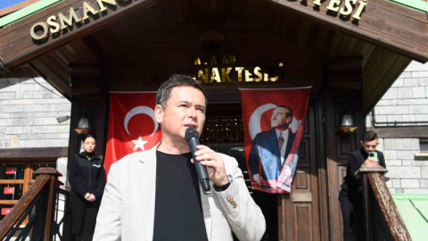 Uludağ’da yüzlerce kişi Cumhuriyetin izinde yürüdü