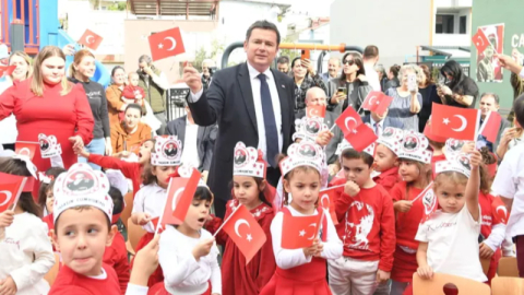 Osmangazi Belediyesi’nin kreşlerinde Cumhuriyet coşkusu