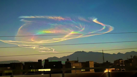 Pakistan'da görülen "ateş gökkuşağı" görsel şölen sundu