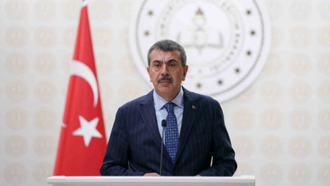 Bakan Tekin: "45 farklı ülkede 2 bin 785 bursiyerimiz var"