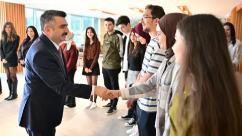 Başkan Yılmaz gençlerle buluştu