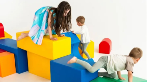 Çocuklar her gün 3 saat hareket etmeli