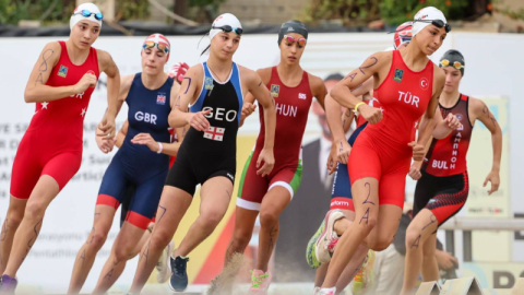 Milli sporculardan 19 madalya