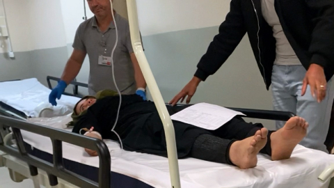 Telefonunu şarj takarken, akıma kapıldı