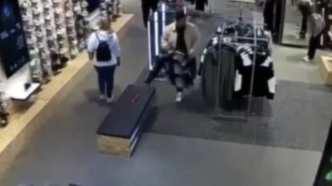 AVM’lerde kıyafet deneme bahanesiyle 1 milyon liralık vurgun