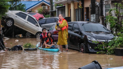 Filipinler'de süper tayfun alarmı! 100 bin kişi tahliye edildi