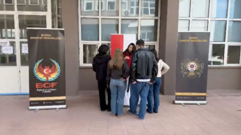 Bursa polisi, okul okul gezerek öğrencileri bilgilendirdi