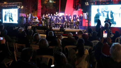 Mudanyalıların kalbi Atatürk için attı