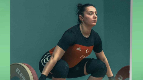 Nuray Güngör’den 2 gümüş, 1 bronz madalya