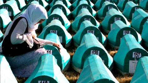 İtalya, Bosna’daki keskin nişancılar için belge istedi