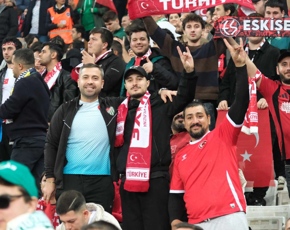 (ÖZEL) Türkiye-Bulgaristan taraftar fotoğrafları