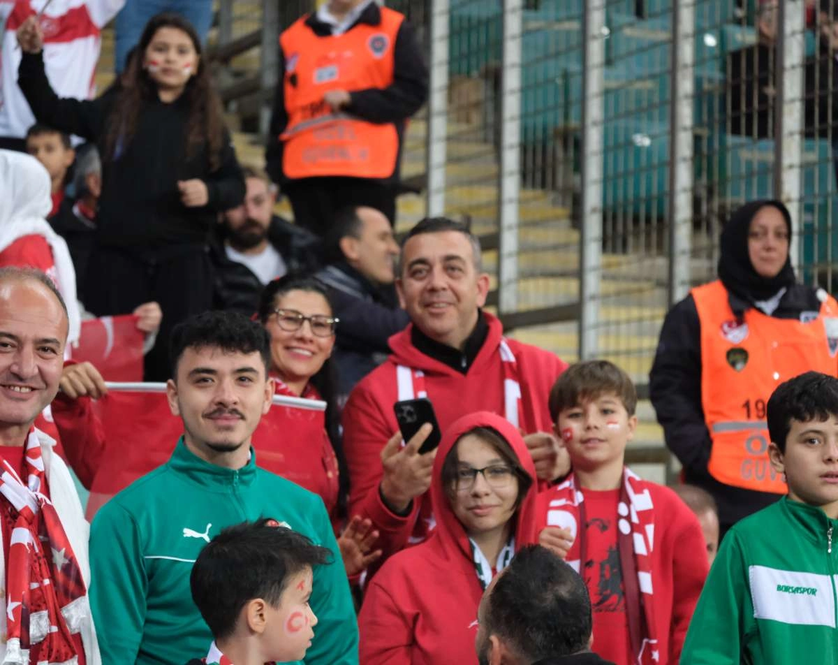 (ÖZEL) Türkiye-Bulgaristan taraftar fotoğrafları