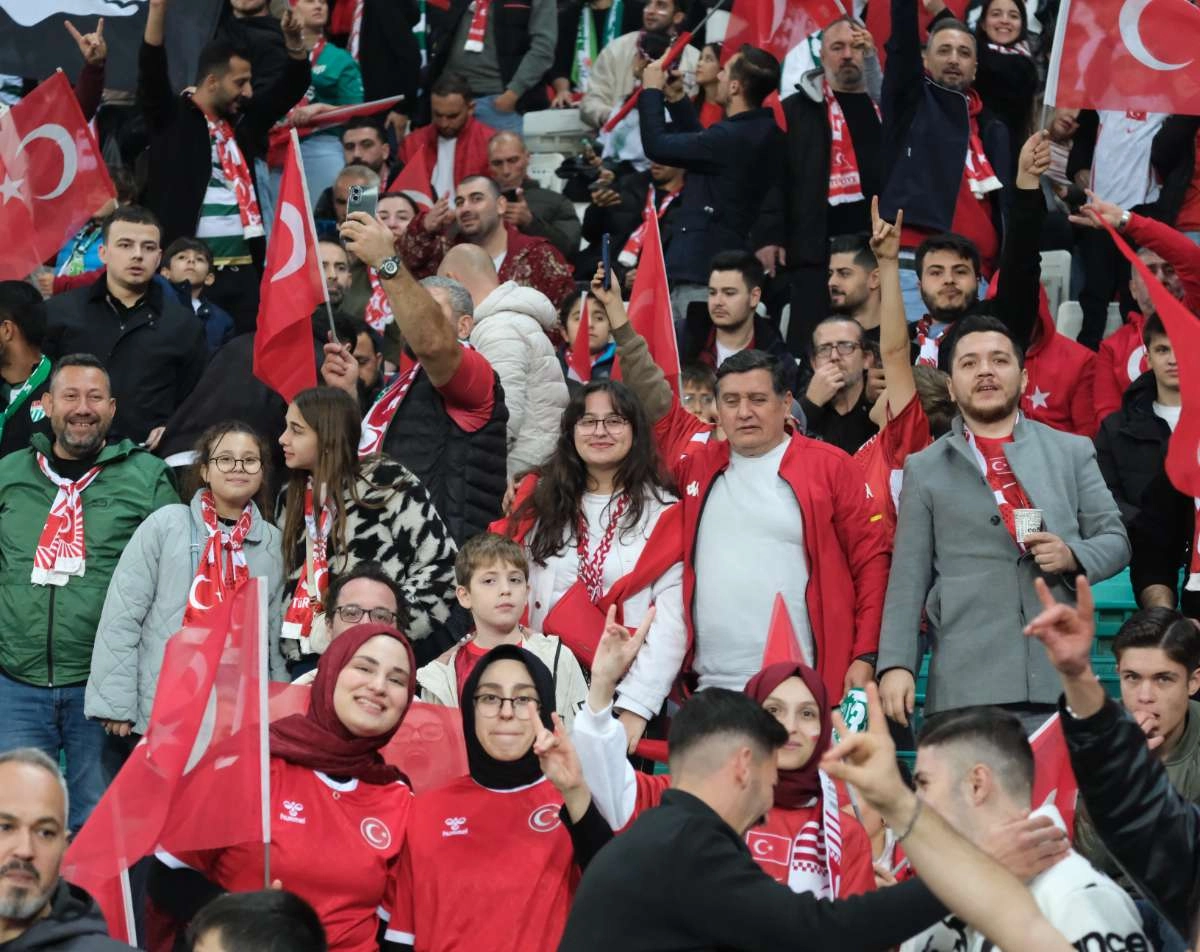 (ÖZEL) Türkiye-Bulgaristan taraftar fotoğrafları