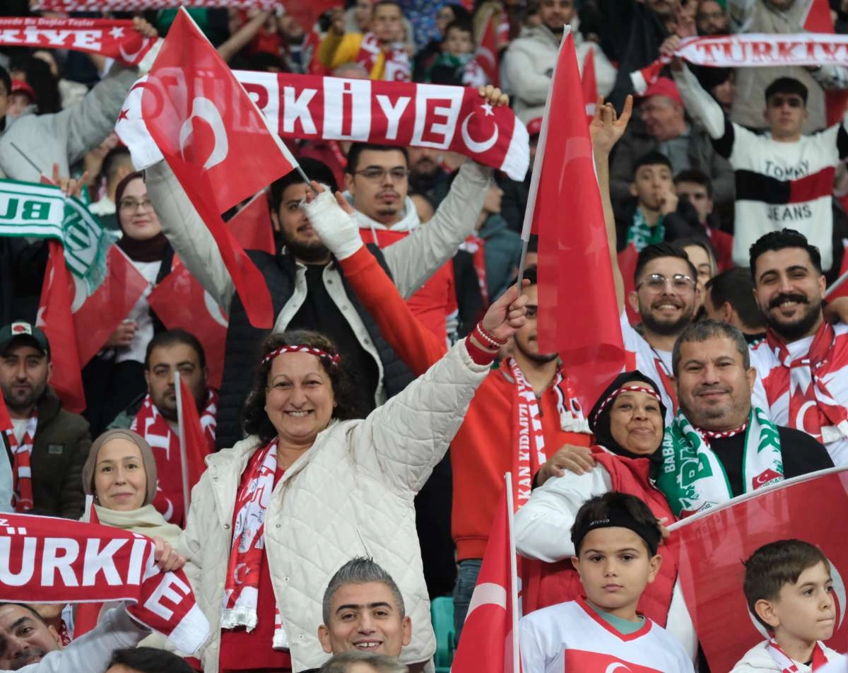 (ÖZEL) Türkiye-Bulgaristan taraftar fotoğrafları