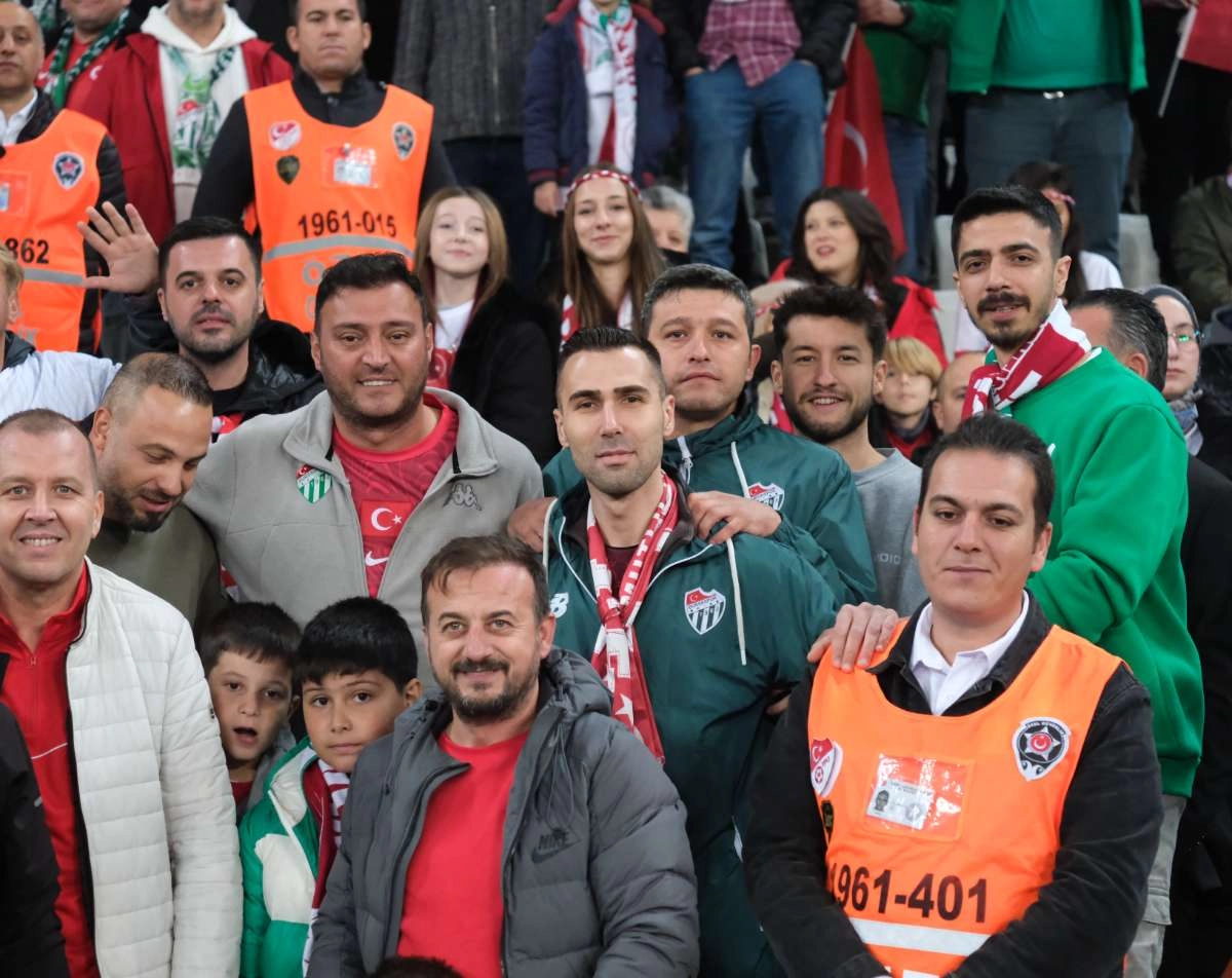 (ÖZEL) Türkiye-Bulgaristan taraftar fotoğrafları