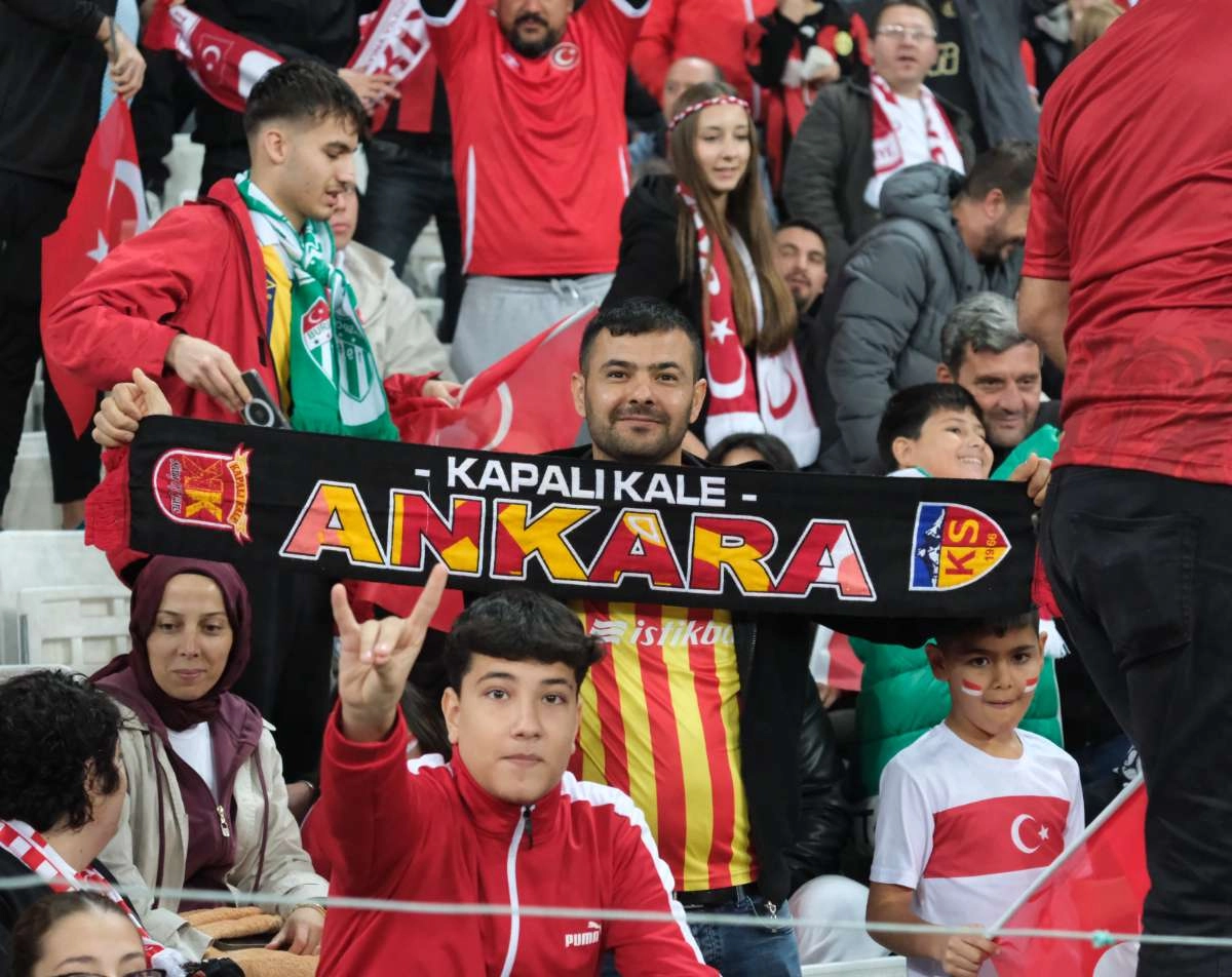 (ÖZEL) Türkiye-Bulgaristan taraftar fotoğrafları