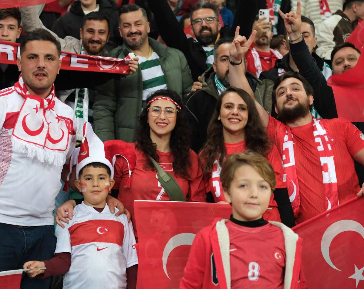 (ÖZEL) Türkiye-Bulgaristan taraftar fotoğrafları